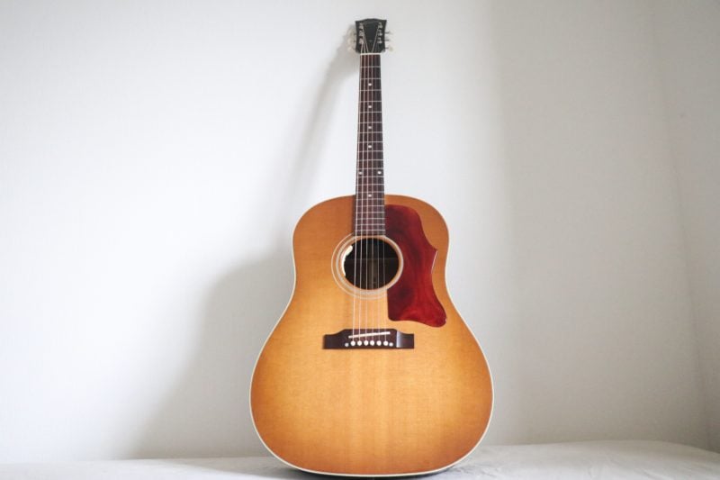 Gibson J-45 リヘッド個体？　良材 Gibson J-45 ADJ Acoustic Guitar (1964) – Elderly Instruments
