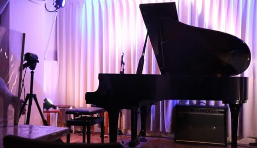 ライブカフェ エクレルシを解説。小田急線 祖師ヶ谷大蔵にあるグランドピアノが使えるライブハウス