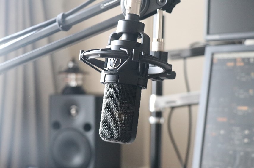audio technica AT8700Jをレビュー。安定感抜群の高品質なマイク audio technica AT8700Jをレビュー。安定感抜群の高品質なマイク