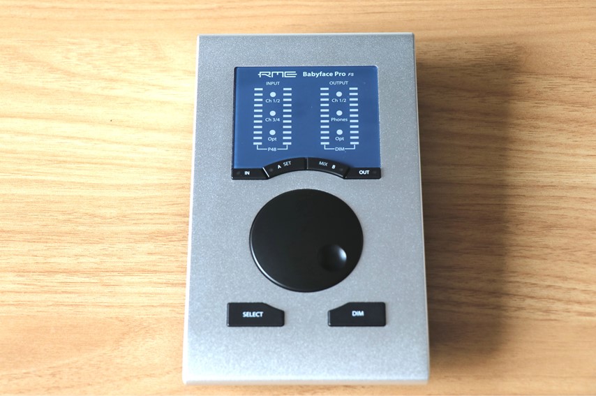 RME Babyface Pro FSをレビュー。10万円前半の小型でプロユースのオーディオインターフェイス | 弾き語りすとLABO