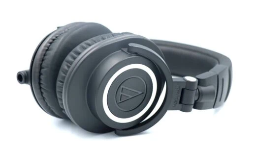 audio technica ATH-M50xをレビュー。世界的に有名なモニターヘッドホン