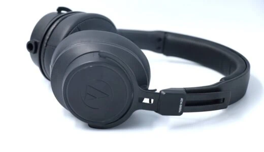 audio technica ATH-M60xをレビュー。非常に高音質で軽量なオンイヤーヘッドホン