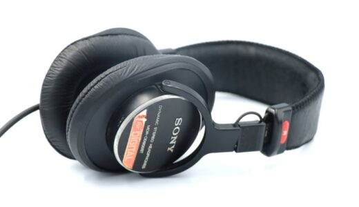 SONY MDR-CD900STをレビュー。業界標準機の超定番モニターヘッドホン