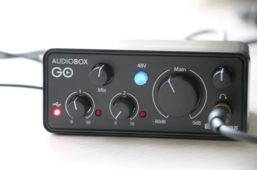 PreSonus AUDIO BOX GO 駆動中。正面2