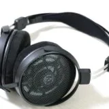 audio tehcnica ATH-R30xの左斜めから撮った写真