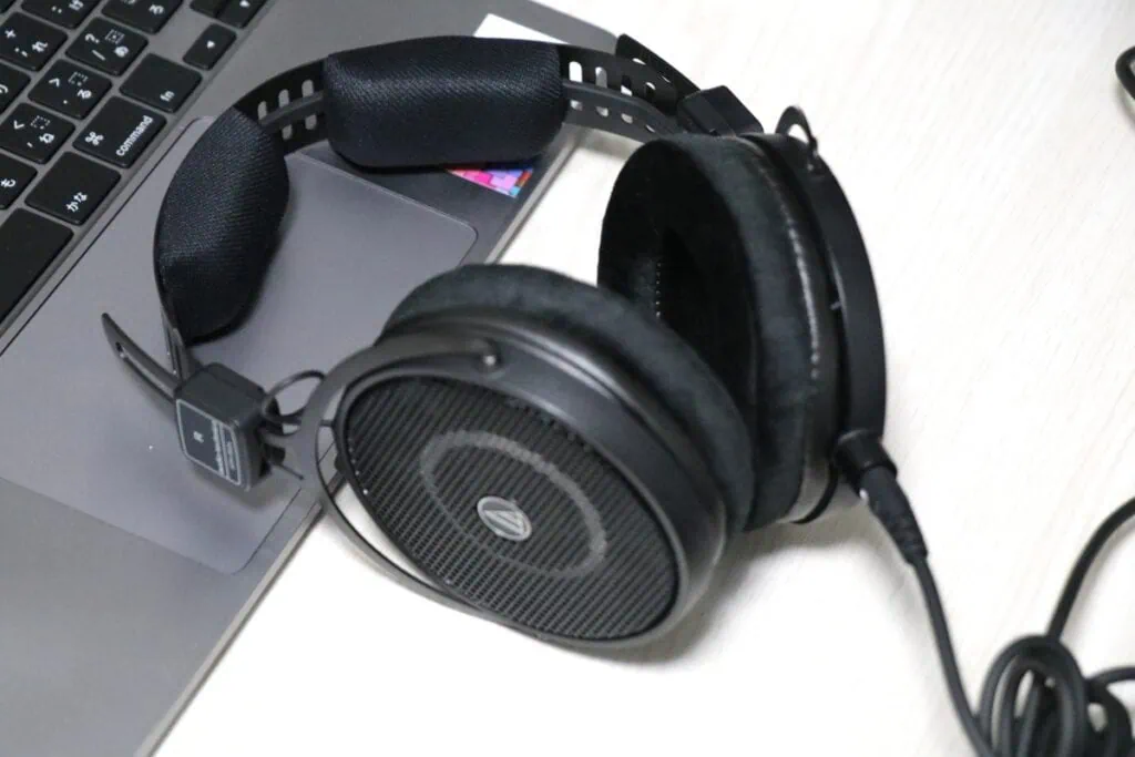 audio technica ATH-R50xとノートPCをアップ