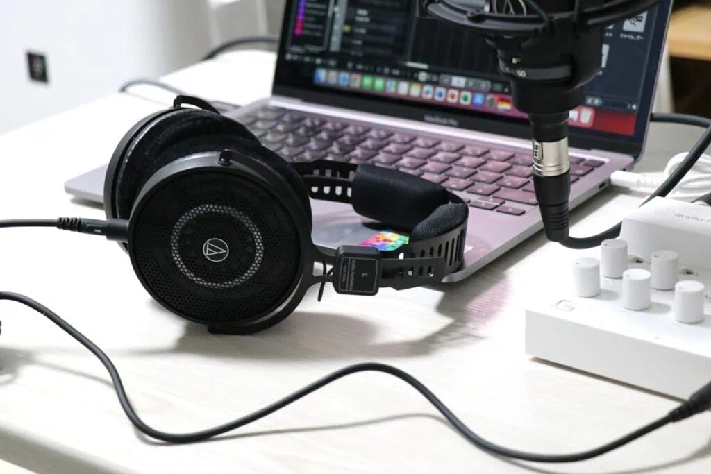 audio technica ATH-R50xとノートPCとAT-UMX3
