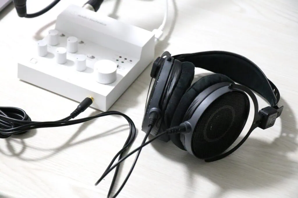 audio technica ATH-R70xaとAT-UMX3