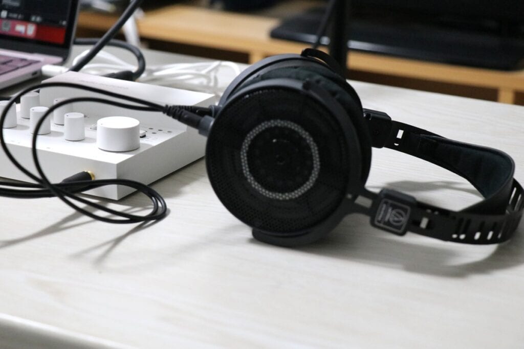 audio technica ATH-R70xaとAT-UMX3