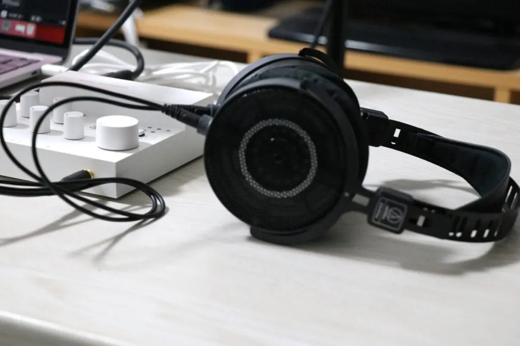 audio technica ATH-R70xaとAT-UMX3
