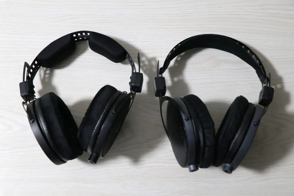 左がATH-R50x、右がATH-R70xa