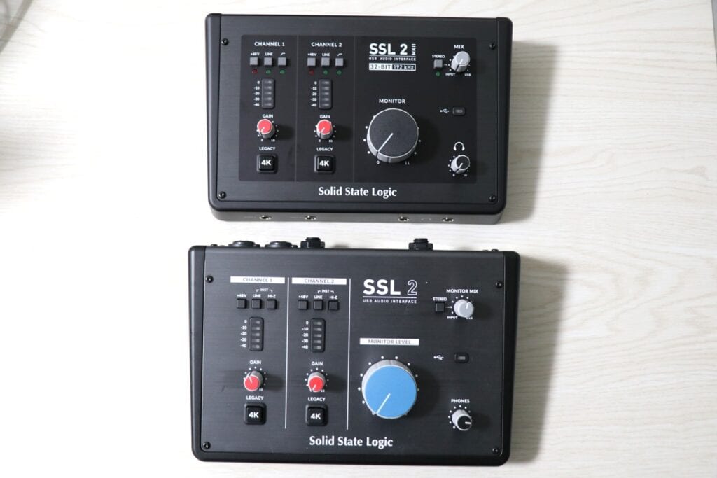 上がSSL2 MKII、下が初代SSL2
