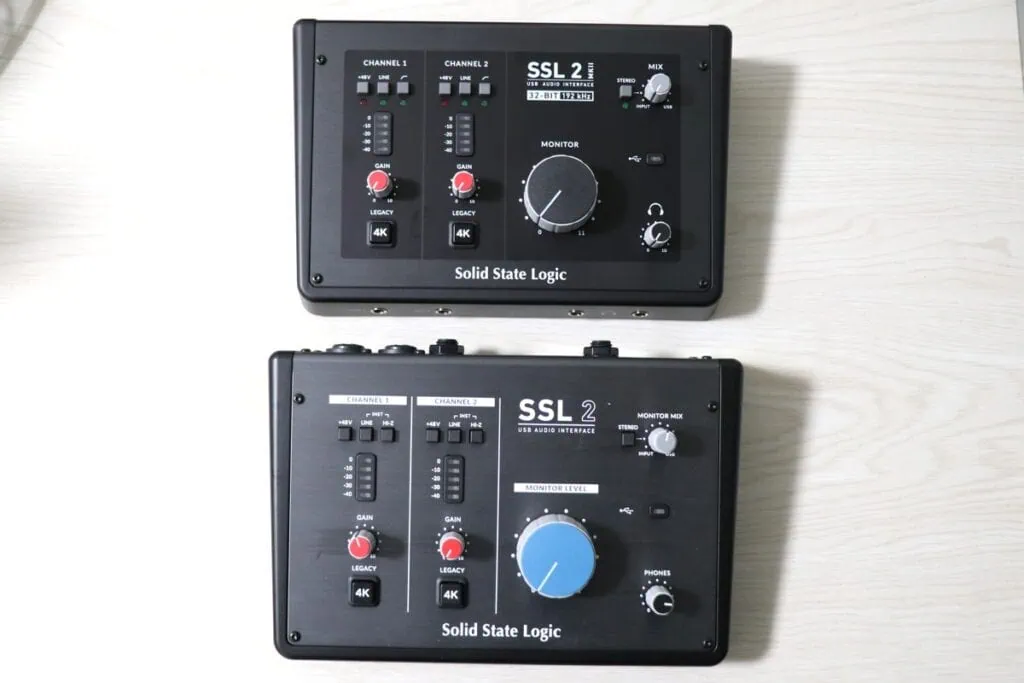上がSSL2 MKII、下が初代SSL2