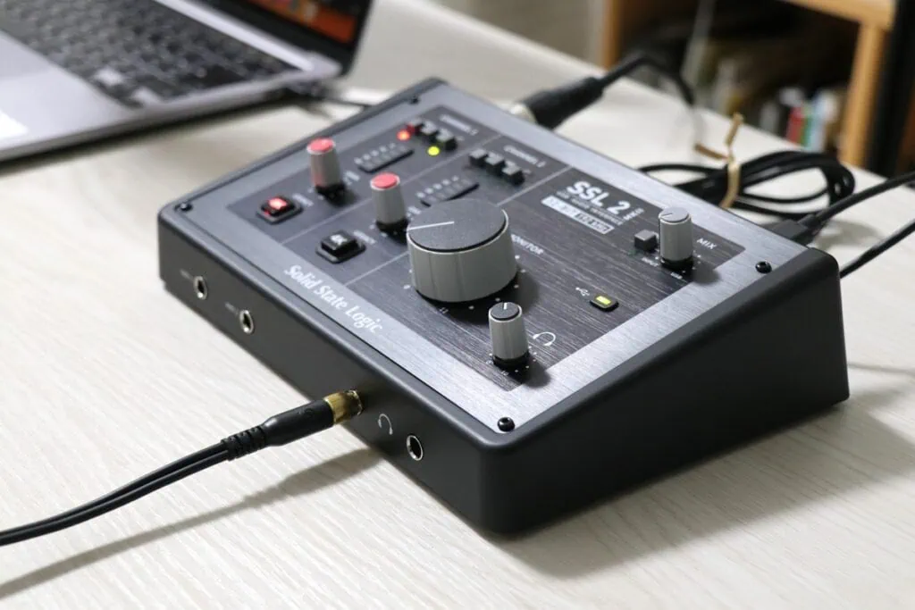 SSL2MKIIの右側面のアップ