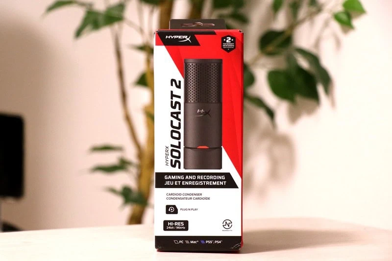 HyperX Solocast 2の外箱
