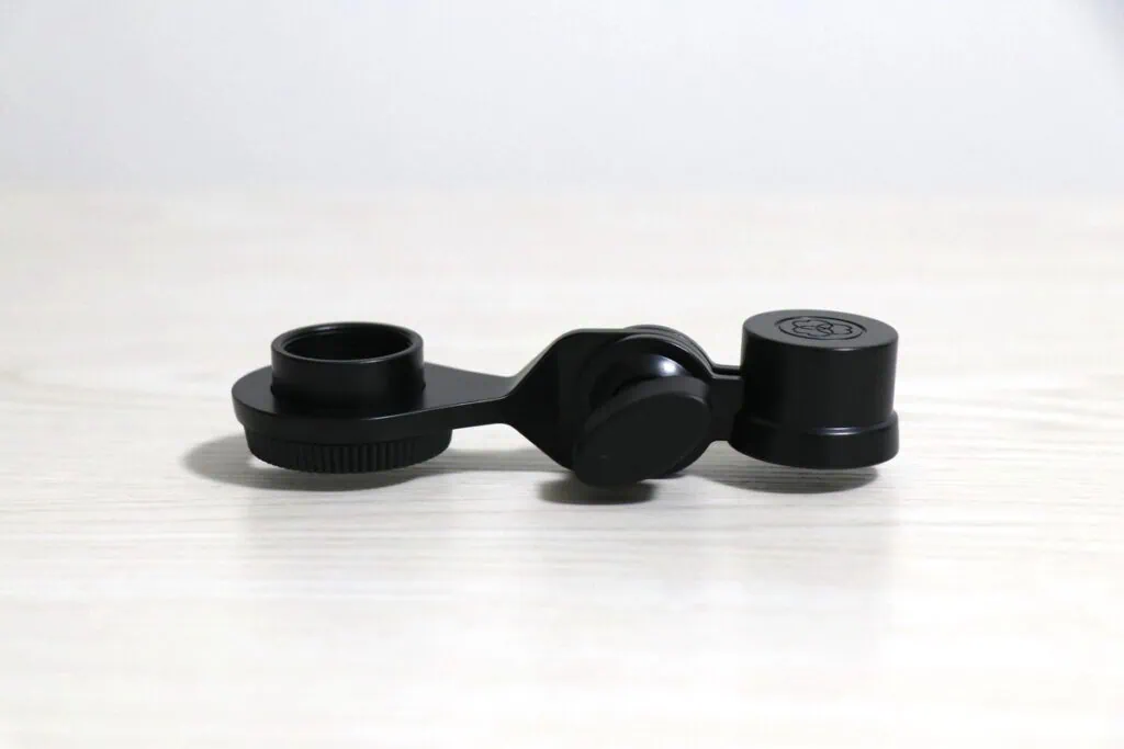 AKG C104付属のスタンドマウント